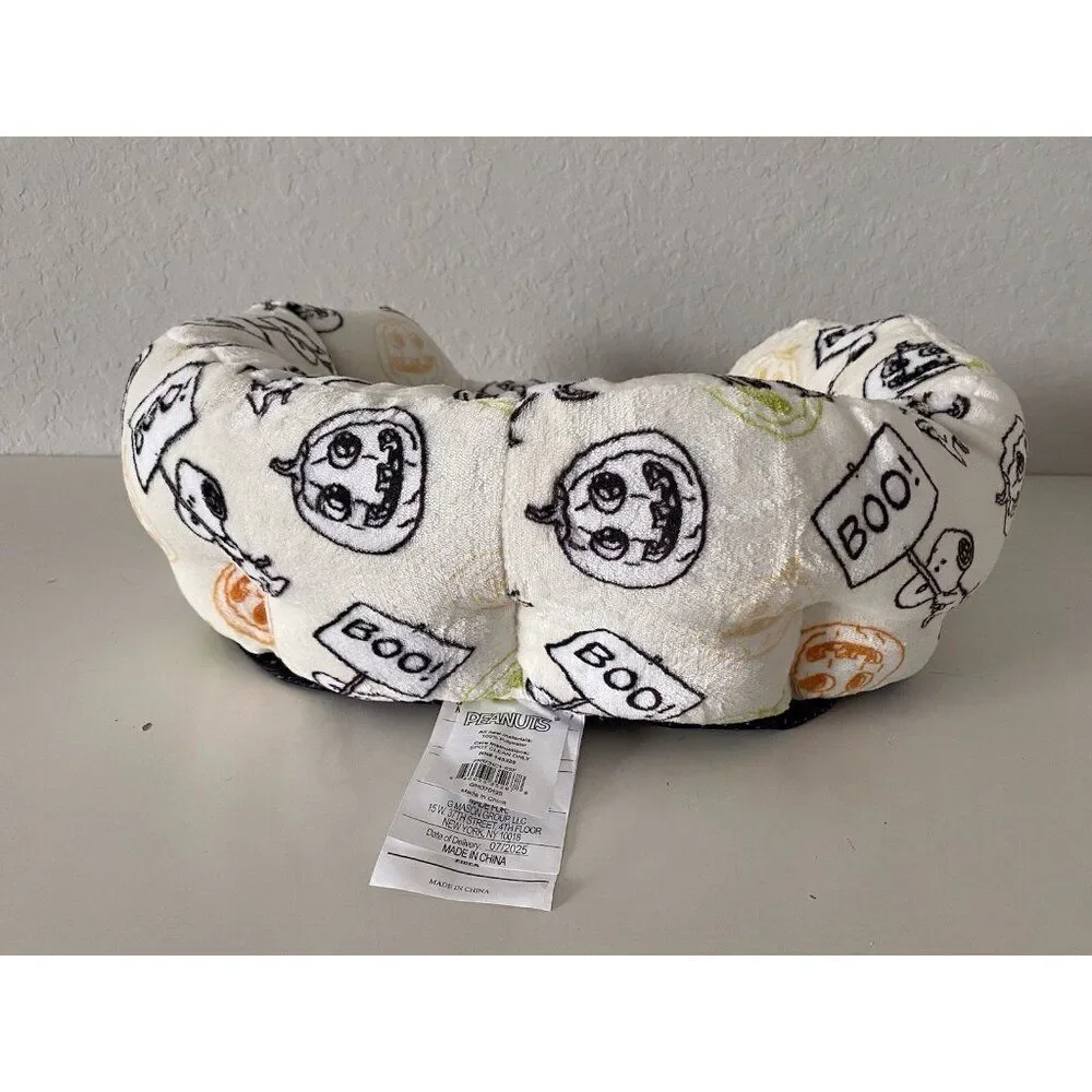 Peanuts Snoopy Small Dog Pet Cozy Cuddler Bed Halloween BOO Pumpkin 19 X 15 X 7”